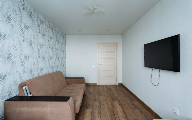 Uyutnaya S Dizaynerskim Remontom V Novom Dome Flat