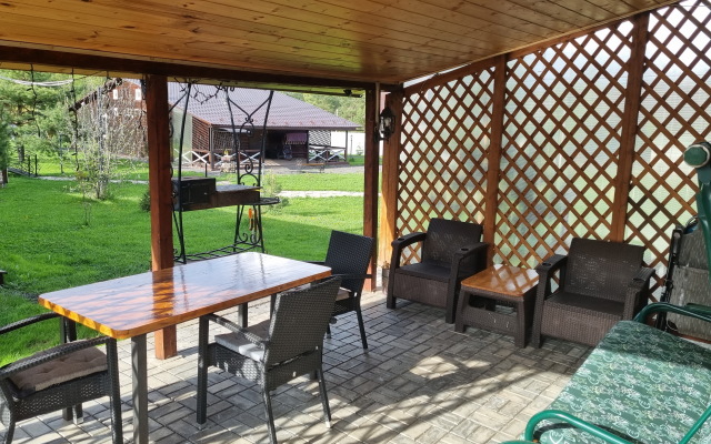 Volkovskoe Guest House