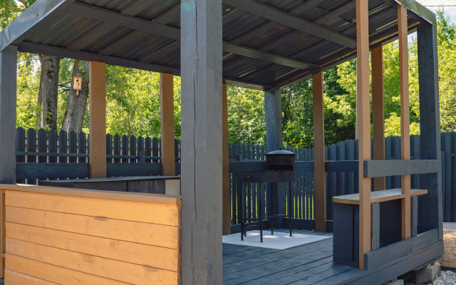 Eco-Mestechko Private House