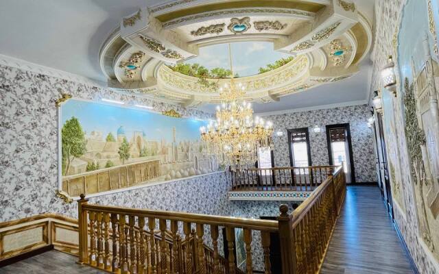 Jumadaler Emir's Palace in the Old City Hotel