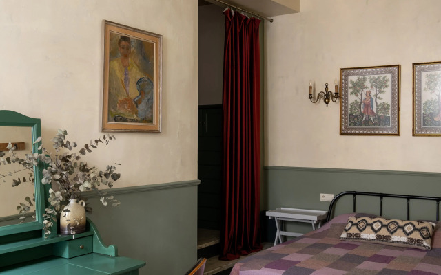 Ryadom S Nikolskim Sadom I Kofeyney Aster Apartment