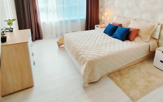 Ryadom S Tsentrom Flat