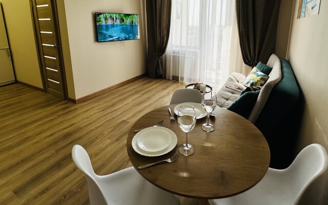 Dizaynerskaya Kvartira V Tsentre Goroda S Krasivym Vidom Flat