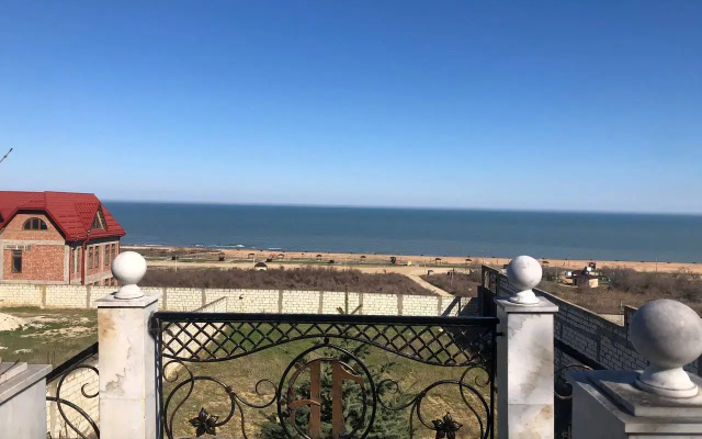 Частный дом у моря