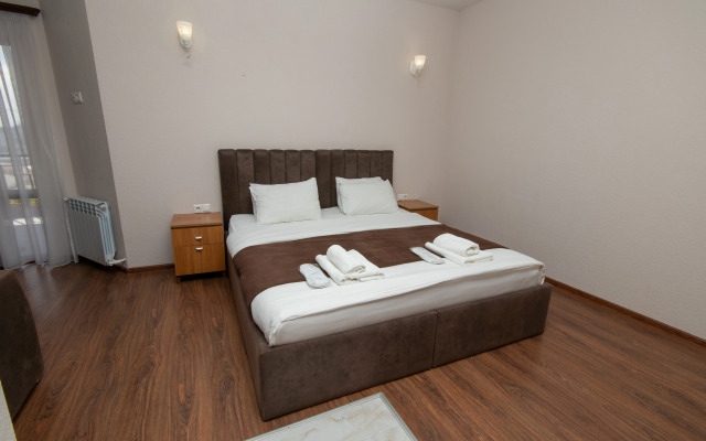 Hillside Guest house