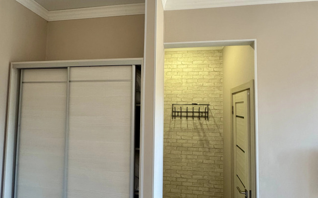 Апартаменты Студия с балконом в центре Эстосадка