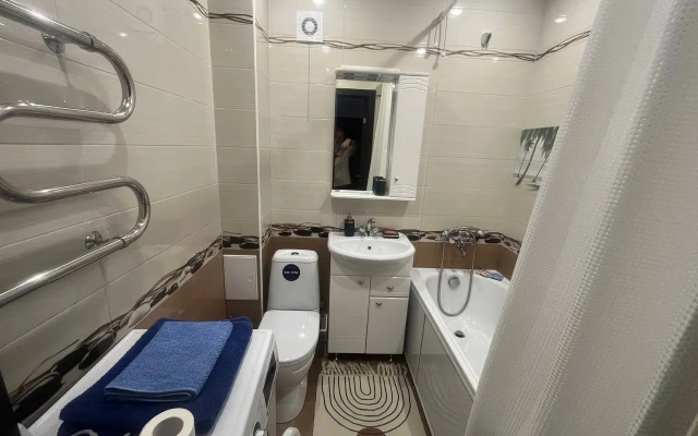 Flat Uyutnaya Kvartira V Novom Dome