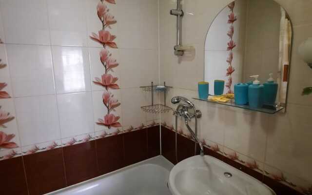 Uyut Guest House