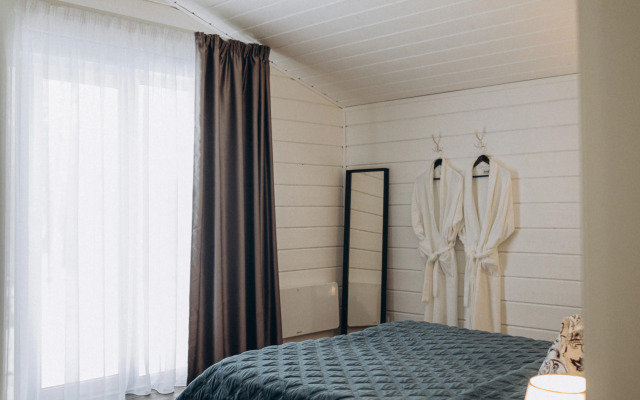 Shale Lesnoy Guest house