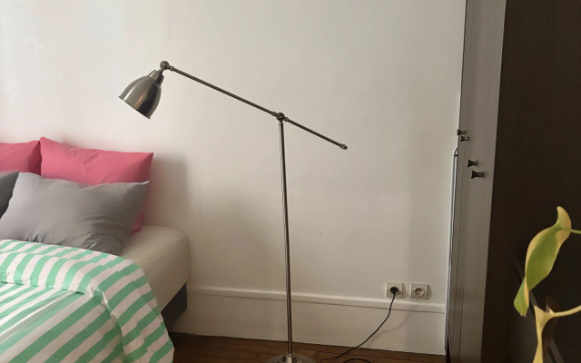 Uyutniye v Samom Tsentre Parizha Apartments