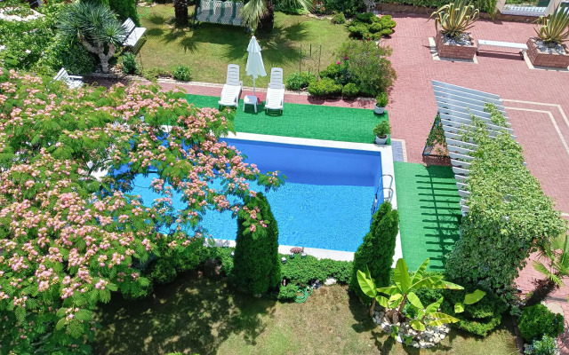 Orel-Izumrud Guest House