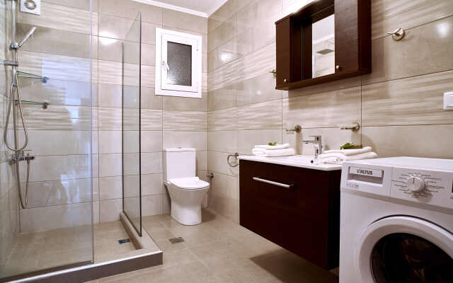 Lake View Suites Hotel