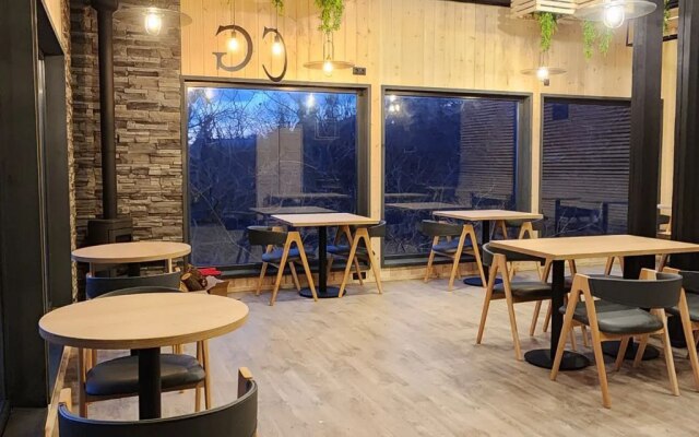 База отдыха Серый дом