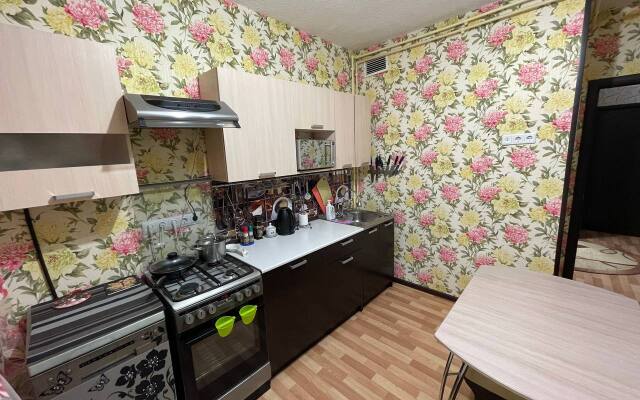 Апартаменты Мир Микрорайон Оптимистов 10