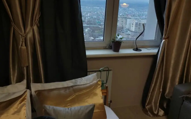 Квартира ЕвроДвушка Аксакова 81/1 на 17 Этаже до 7 Чел