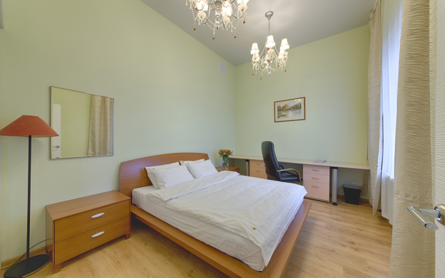3-komnatnye HomeApart pr-t Nezavisimosti, 13 Apartments