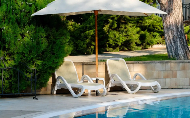 Alye Parusa Hotel