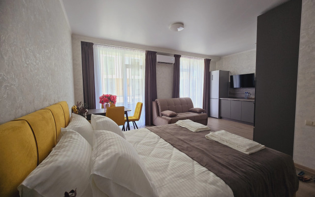 SilverPeak 44 Apartments