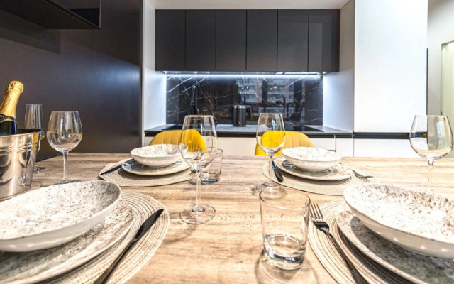 Апартаменты Улучшенные с Балконом Elite Apartments