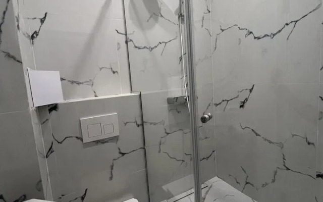 Апартаменты на Светлой 18 (103)