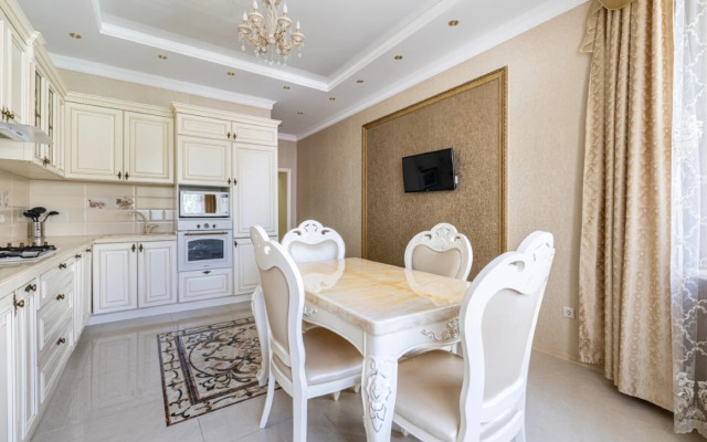 Квартира Шикарная Трёхкомнатная в Самом Центре Казани