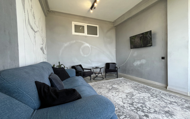 Квартира с Шикарным Видом на Море и Аллею