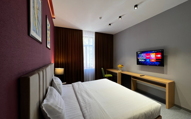 King Plaza Hotel
