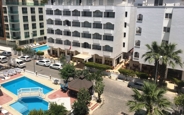Altinersan Altinkum Didim Hotel