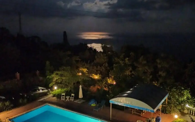 Alba Villa