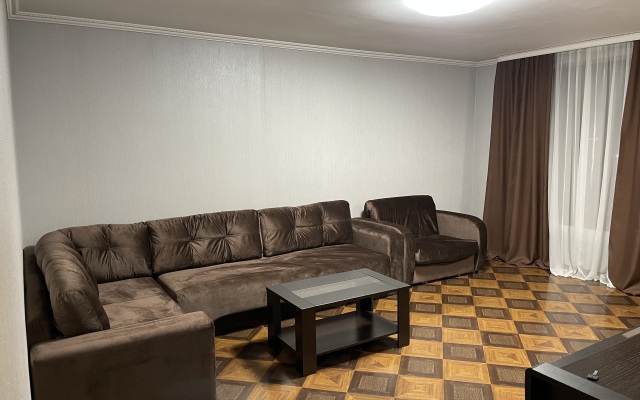 Na Vardaniya 7 Apartments