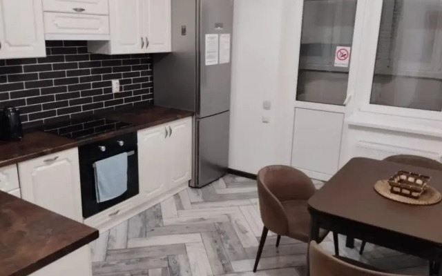 Квартира Возле Стадиона и Парка Галицкого