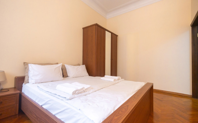 Dvukhkomnatnye s Gostinnoy Komnatoy na Torgovoy Ulitse ( K5) Apartments