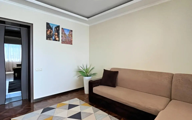 Квартира Огромная 100м² для семьи или компании