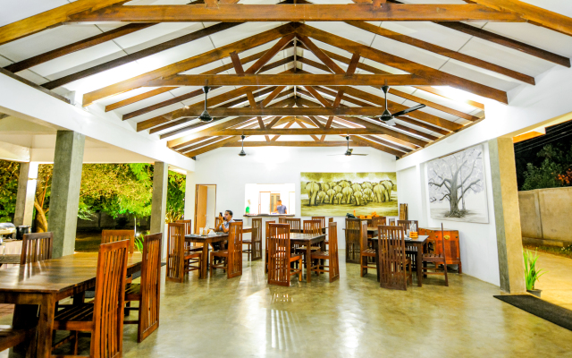 Arana Yala Hotel