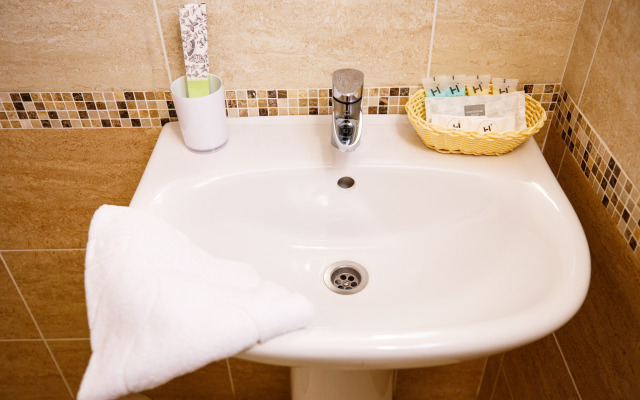 Отель Мелитон