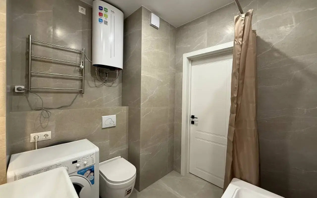 Novaya Uyutnaya Studiya V Tsentre Novosibirska Flat