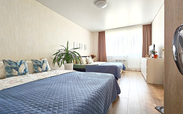 Квартира Трехкомнатная у Парка с Озером