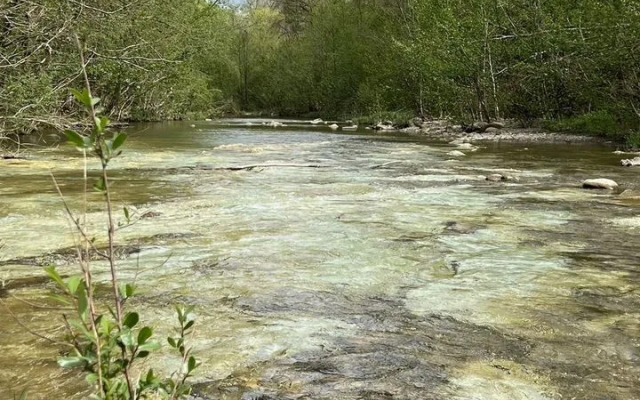 Частный дом Пещера