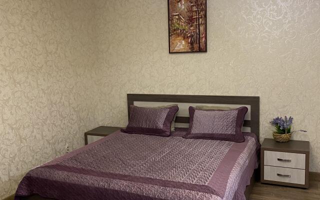 Studiya V Novostroyke Na Pervom Etazhe Apartments