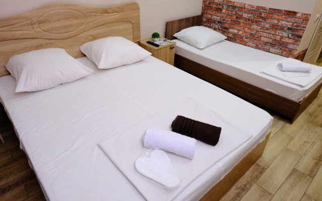 Noy Hotel