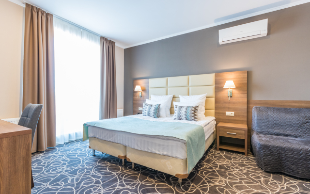 Roza Vetrov Hotel