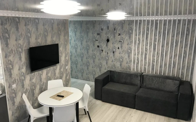 Oskar Apartments