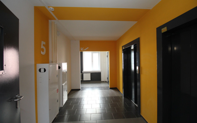 Uyutnaya studiya na Titova 255/2 Flat
