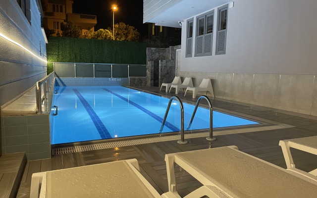 Opera Suites Hotel