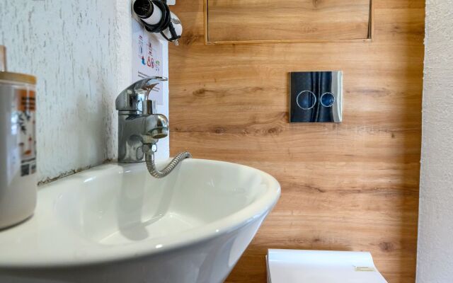 ZhK Landyishi 212/1 Lodging house