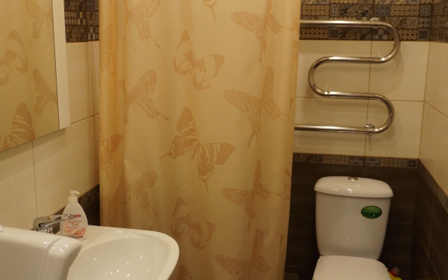 Dvuhkomnatnye Na Komsomolskoj 8 Apartments