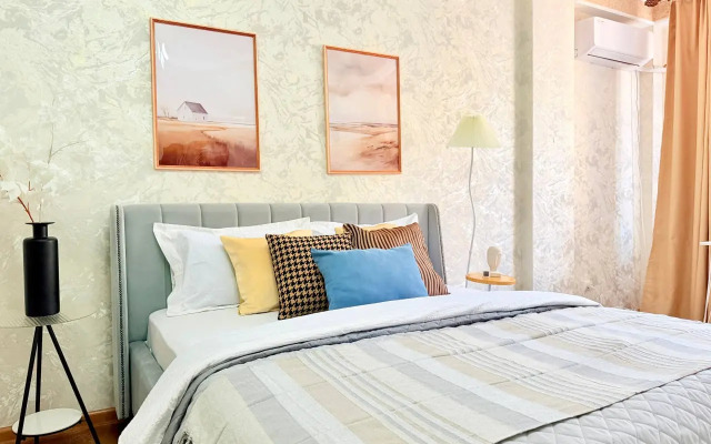 Квартира с Современной Спальней