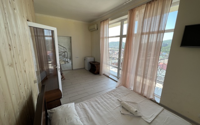 Rayskiy Ugolok Guest House