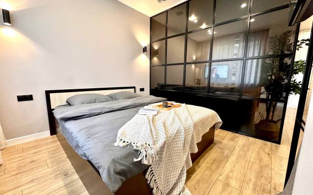 V Novom Dome Flat