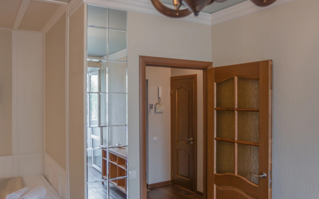 Na Bronnoy U Patriarshikh Prudov Apartments